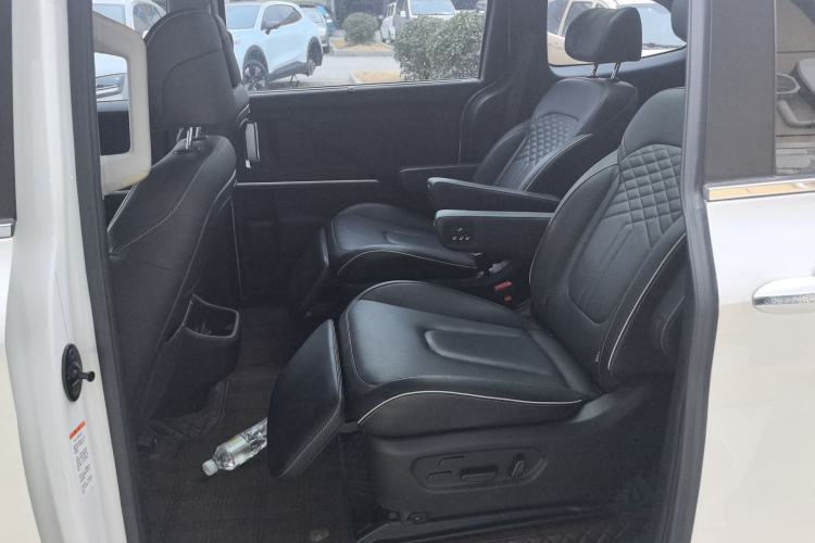 Used Hyundai Custo 2021 380TGDi Smart Love Flagship Edition TOP Premium Left Rear Seat