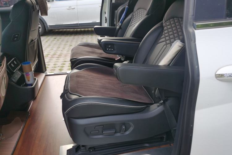 Used Hyundai Custo 2021 380TGDi Smart Love Flagship Edition TOP Premium Left Rear Seat