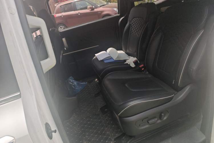 Used Hyundai Custo 2021 380TGDi Smart Luxury Premium LUX Left Rear Seat