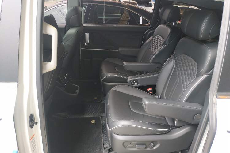 Used Hyundai Custo 2021 380TGDi Smart Love Flagship Edition TOP Premium Left Rear Seat