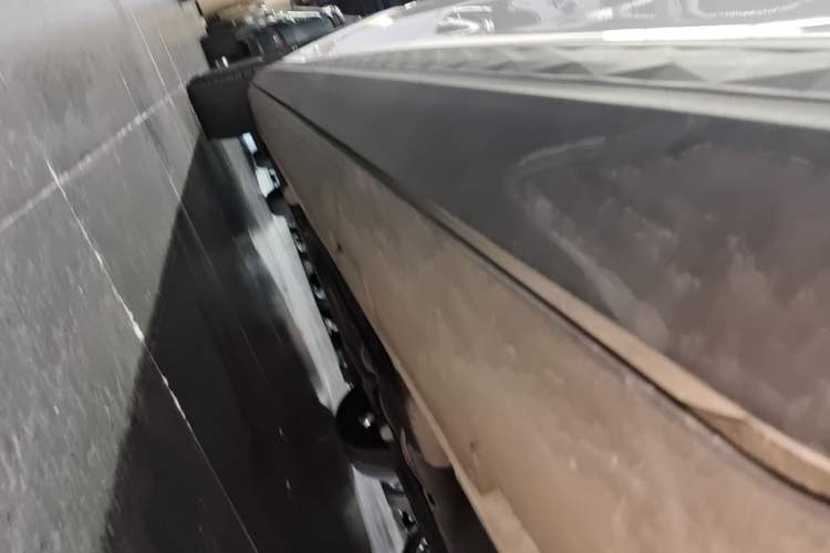 Used Hyundai Custo 2021 270TGDi Prestige LUX Left Side Sill