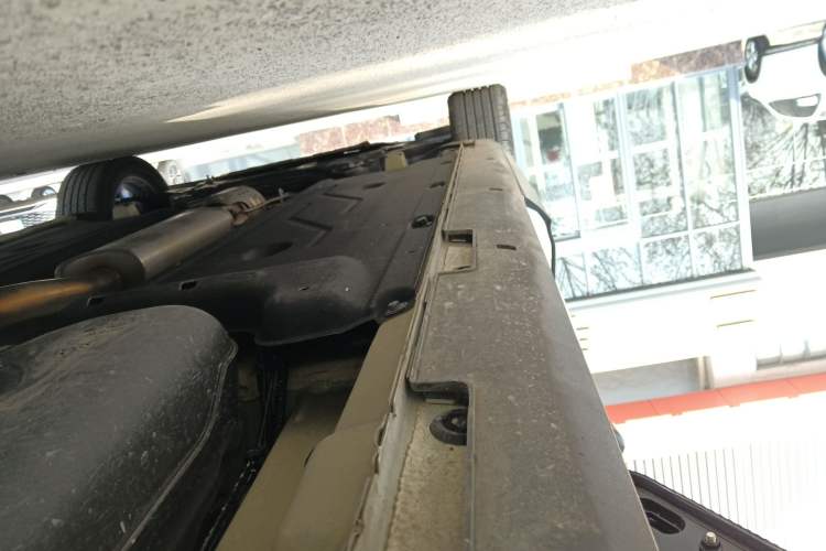 Used Hyundai Custo 2021 380TGDi Smart Love Flagship Edition TOP Premium Left Side Sill