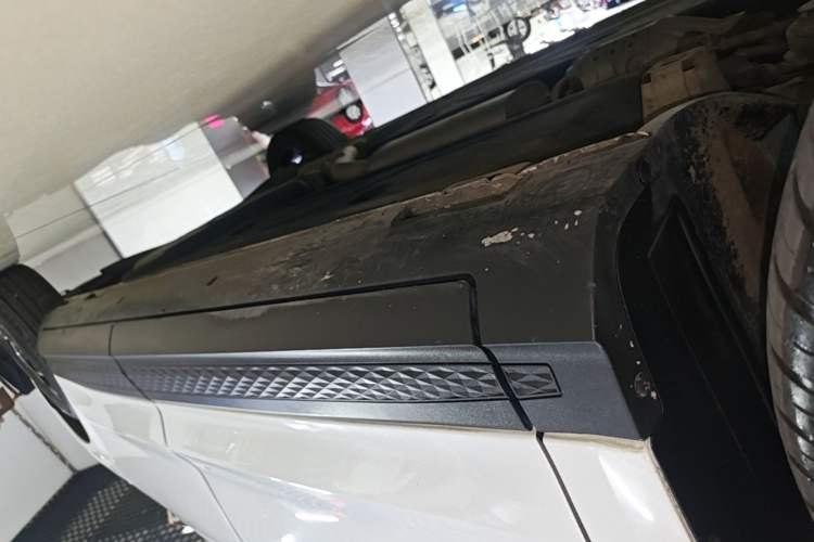 Used Hyundai Custo 2021 380TGDi Smart Luxury Premium LUX Left Side Sill