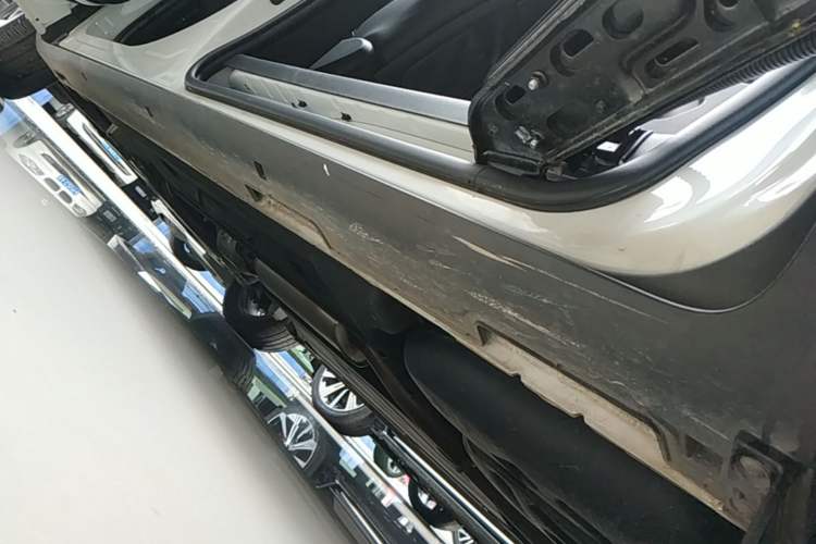 Used Hyundai Custo 2021 380TGDi Smart Love Flagship Edition TOP Premium Left Side Sill