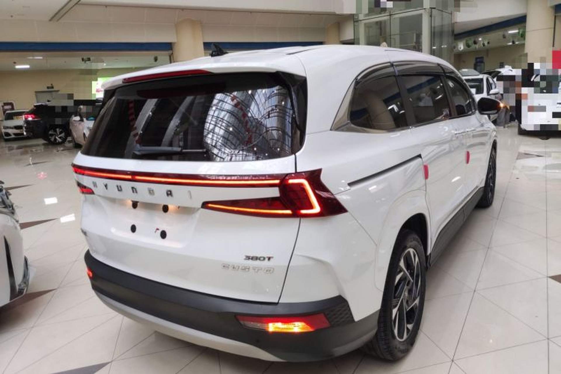 Used Hyundai Custo 2021 380TGDi Smart Luxury Premium LUX Rear Right 45 Deg