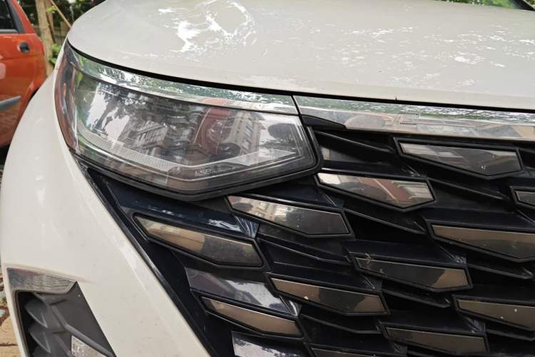 Used Hyundai Custo 2021 380TGDi Smart Luxury Premium LUX Right Front Headlight
