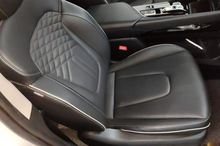 Used Hyundai Custo 2021 380TGDi Smart Love Flagship Edition TOP Premium Right Front Seat