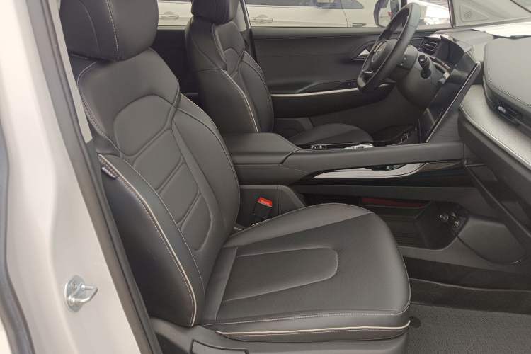 Used Hyundai Custo 2021 270TGDi Prestige LUX Right Front Seat