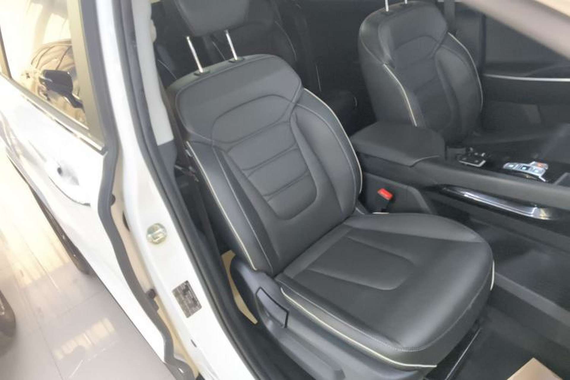Used Hyundai Custo 2021 270TGDi Prestige LUX Right Front Seat