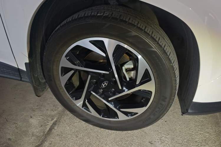 Used Hyundai Custo 2021 380TGDi Smart Love Flagship Edition TOP Premium Right Front Wheel Hub