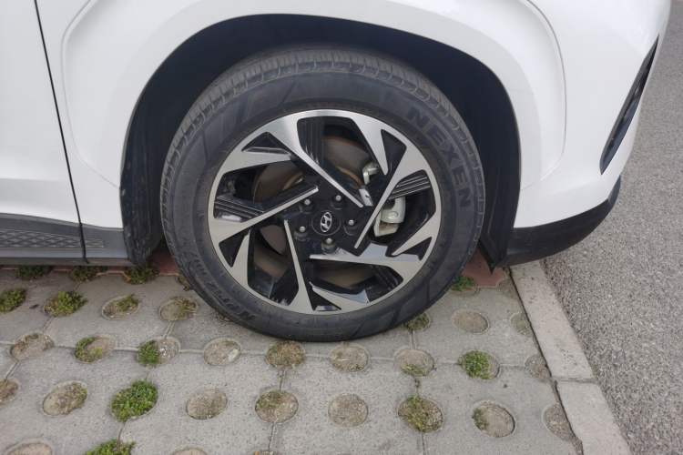 Used Hyundai Custo 2021 380TGDi Smart Love Flagship Edition TOP Premium Right Front Wheel Hub