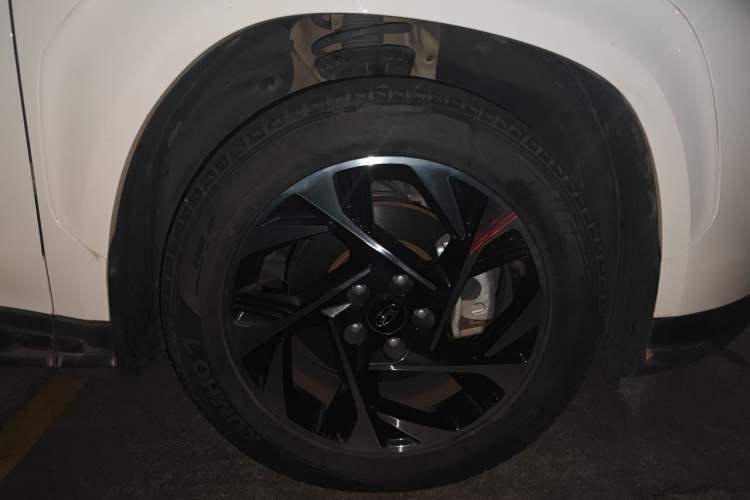 Used Hyundai Custo 2021 380TGDi Smart Luxury Premium LUX Right Front Wheel Hub