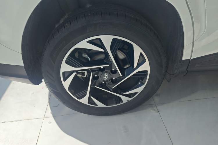 Used Hyundai Custo 2021 380TGDi Smart Luxury Premium LUX Right Rear Wheel Hub