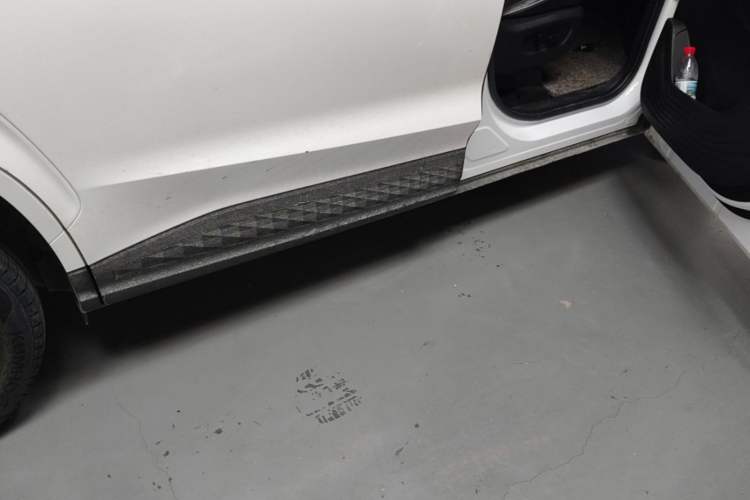 Used Hyundai Custo 2021 380TGDi Smart Love Flagship Edition TOP Premium Right Side Sill