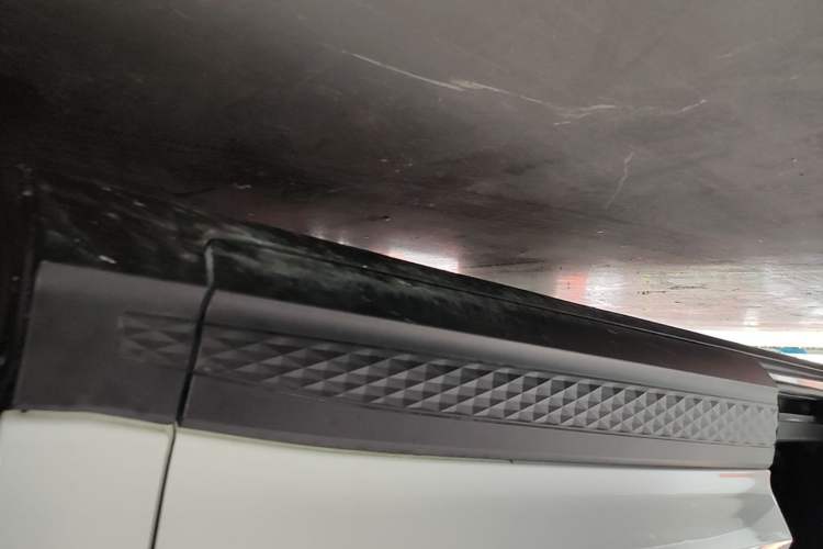 Used Hyundai Custo 2021 380TGDi Smart Love Flagship Edition TOP Premium Right Side Sill
