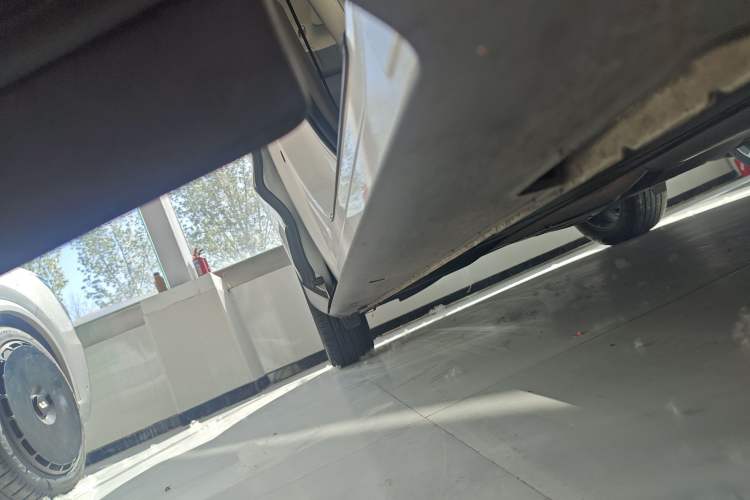 Used Hyundai Custo 2021 380TGDi Smart Luxury Premium LUX Right Side Sill