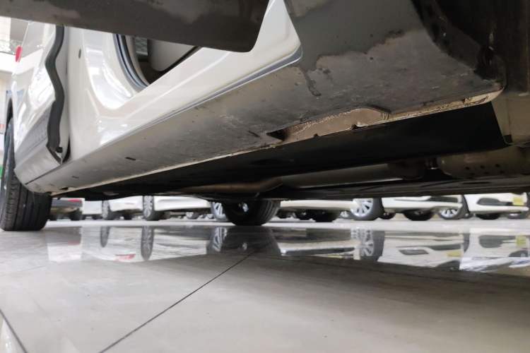 Used Hyundai Custo 2021 380TGDi Smart Luxury Premium LUX Right Side Sill