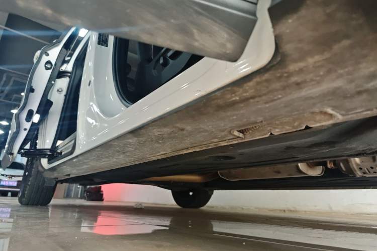 Used Hyundai Custo 2021 380TGDi Smart Luxury Premium LUX Right Side Sill