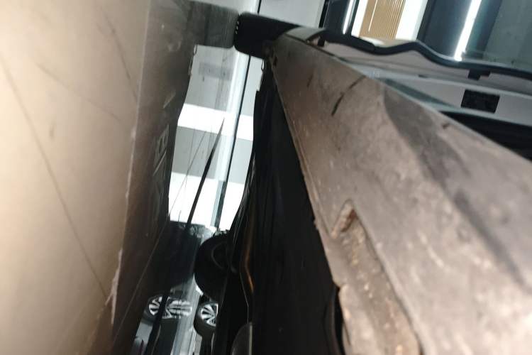 Used Hyundai Custo 2021 270TGDi Prestige LUX Right Side Sill