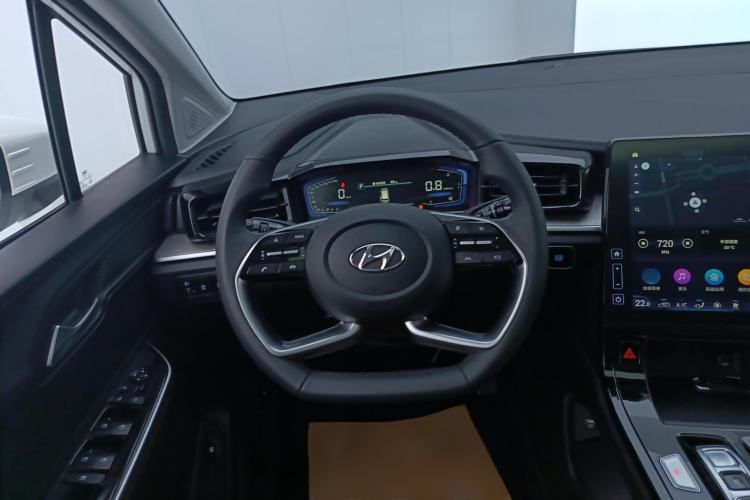 Used Hyundai Custo 2021 270TGDi Prestige LUX Steering Wheel