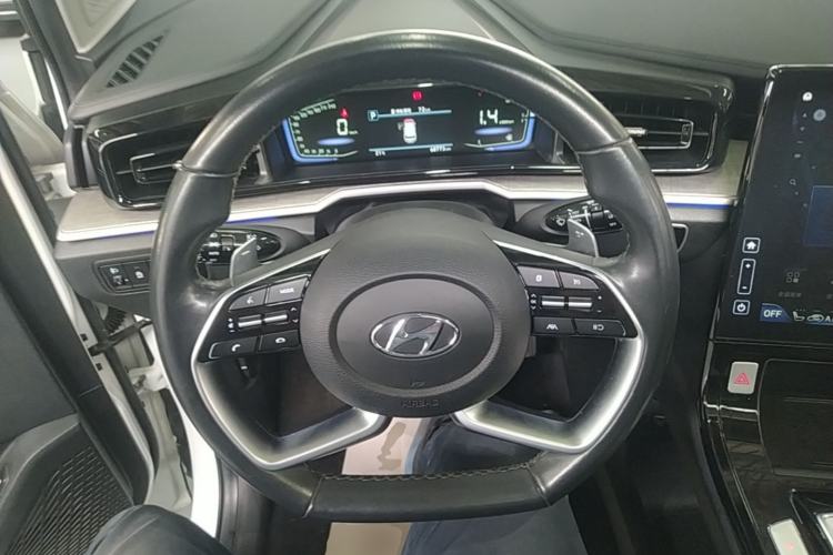 Used Hyundai Custo 2021 380TGDi Deluxe Edition DLX Steering Wheel