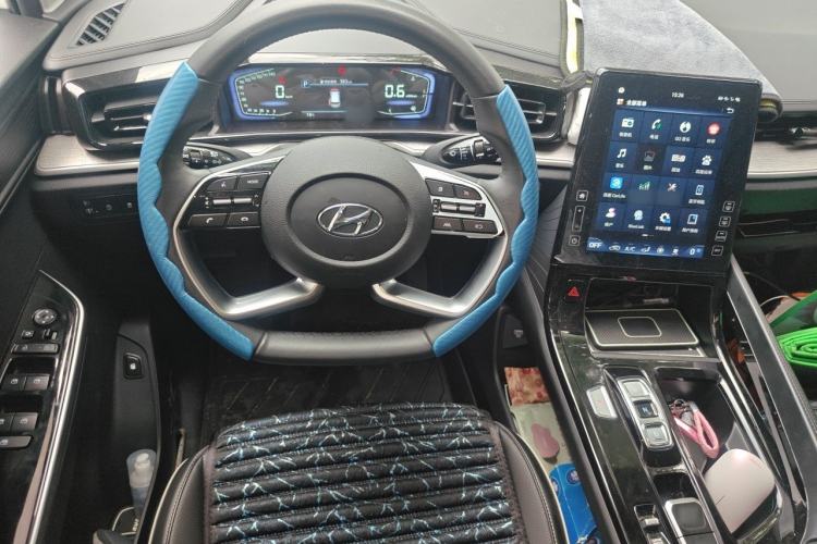 Used Hyundai Custo 2021 270TGDi Prestige LUX Steering Wheel