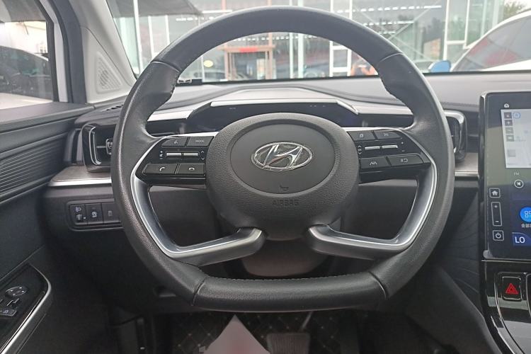 Used Hyundai Custo 2021 270TGDi Prestige LUX Steering Wheel