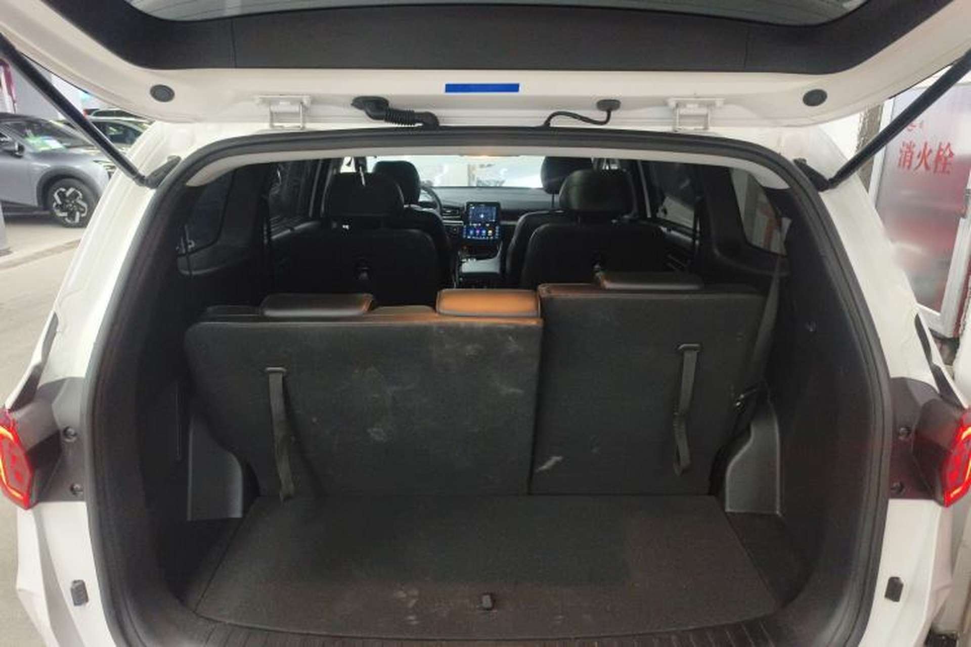 Used Hyundai Custo 2021 270TGDi Prestige LUX Trunk
