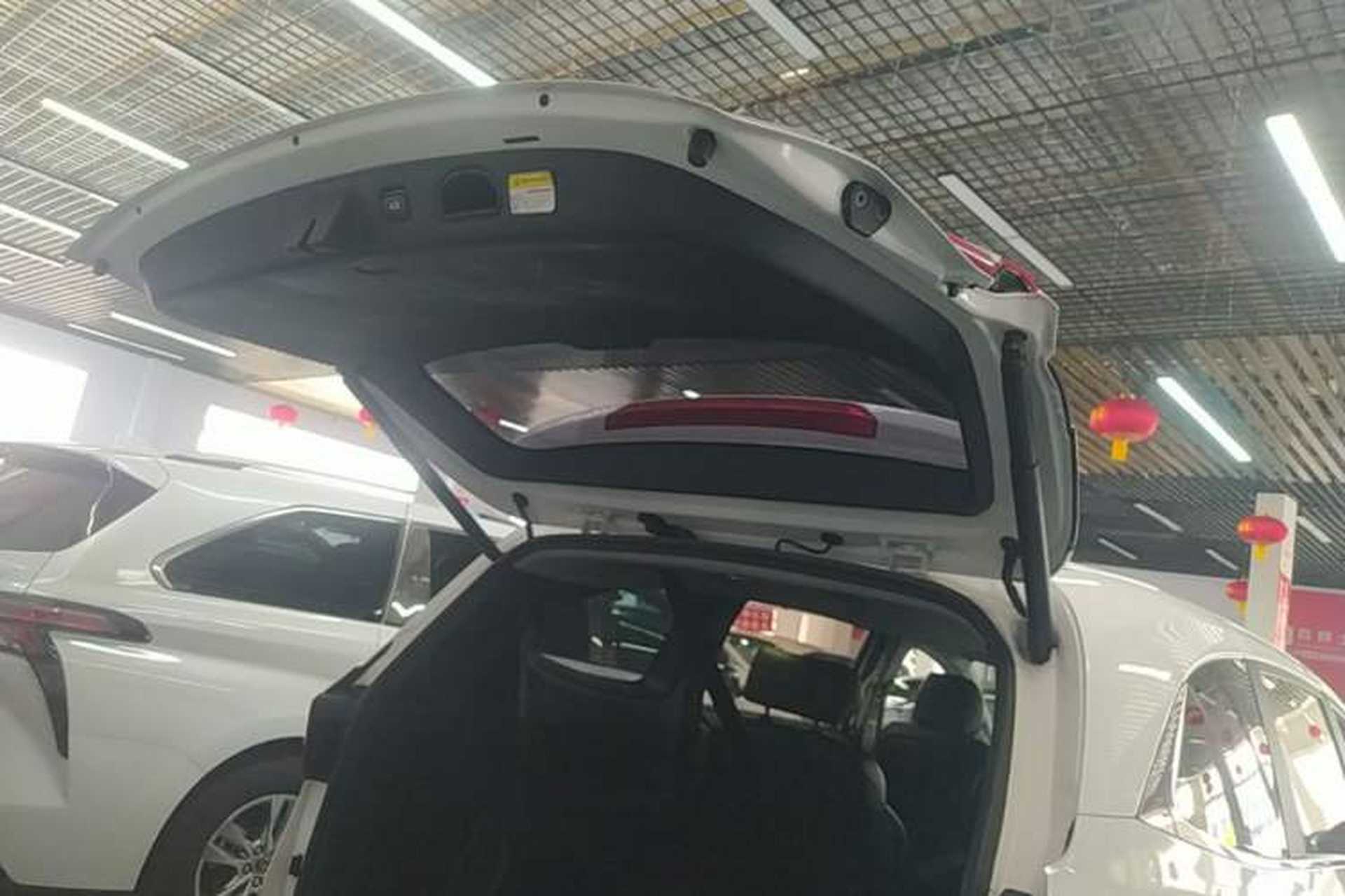 Used Hyundai Custo 2021 380TGDi Deluxe Edition DLX Trunk