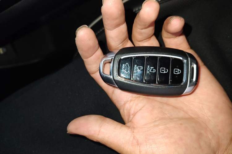 Used Hyundai Custo 2021 380TGDi Smart Love Flagship Edition TOP Premium Vehicle Key
