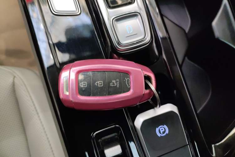 Used Hyundai Custo 2021 380TGDi Smart Luxury Premium LUX Vehicle Key