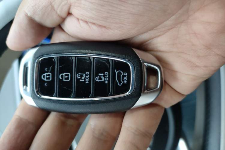 Used Hyundai Custo 2021 380TGDi Smart Love Flagship Edition TOP Premium Vehicle Key