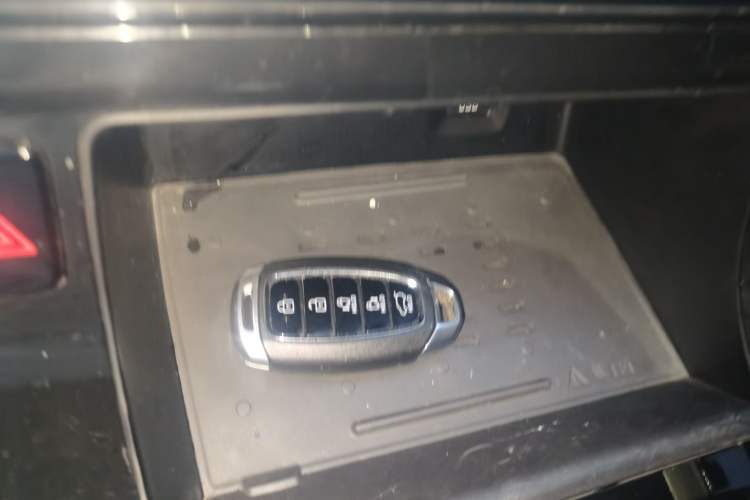 Used Hyundai Custo 2021 380TGDi Smart Love Flagship Edition TOP Premium Vehicle Key