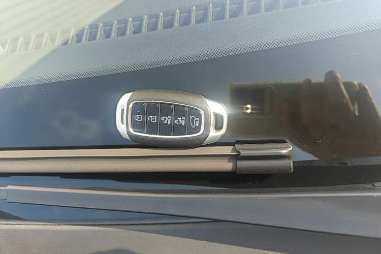 Used Hyundai Custo 2021 380TGDi Smart Love Flagship Edition TOP Premium Vehicle Key