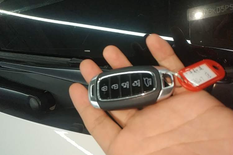 Used Hyundai Custo 2021 380TGDi Smart Love Flagship Edition TOP Premium Vehicle Key