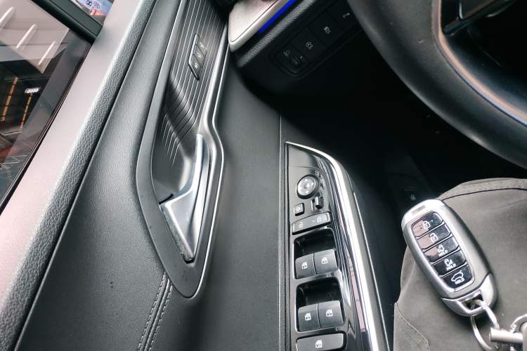 Used Hyundai Custo 2021 380TGDi Smart Love Flagship Edition TOP Premium Vehicle Key
