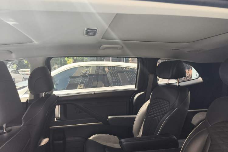 Used Hyundai Custo 2022 270TGDi Smart Luxury Flagship Edition TOP Headliner
