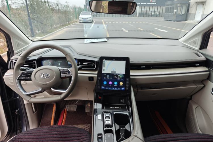 Used Hyundai Custo 2022 270TGDi Smart Luxury Flagship Edition TOP Interior 1