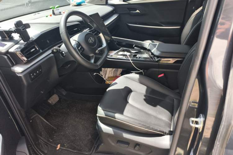 Used Hyundai Custo 2022 270TGDi Smart Luxury Flagship Edition TOP Left Front Seat