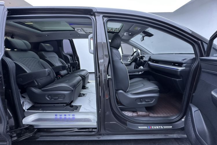 Used Hyundai Custo 2022 270TGDi Smart Luxury Flagship Edition TOP Interior 3