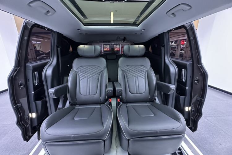 Used Hyundai Custo 2022 270TGDi Smart Luxury Flagship Edition TOP Interior 8