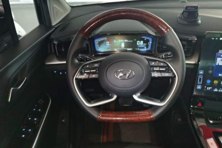 Used Hyundai Custo 2022 270TGDi Smart Luxury Flagship Edition TOP Steering Wheel