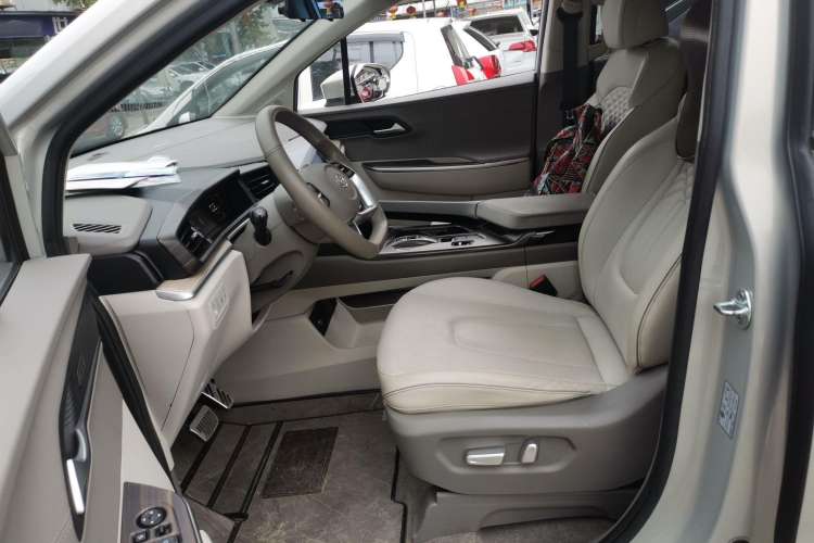 Used Hyundai Custo 2022 270TGDi Smart Luxury Flagship Edition TOP Left Front Seat