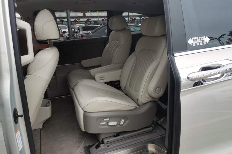 Used Hyundai Custo 2022 270TGDi Smart Luxury Flagship Edition TOP Left Rear Seat