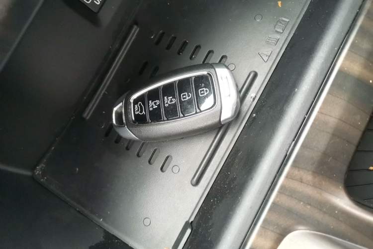 Used Hyundai Custo 2022 270TGDi Smart Luxury Flagship Edition TOP Vehicle Key