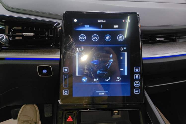 Used Hyundai Custo 2022 270TGDi Smart Luxury Flagship Edition TOP Audio And AC Panel