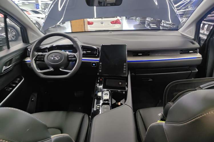 Used Hyundai Custo 2022 270TGDi Smart Luxury Flagship Edition TOP Center Console