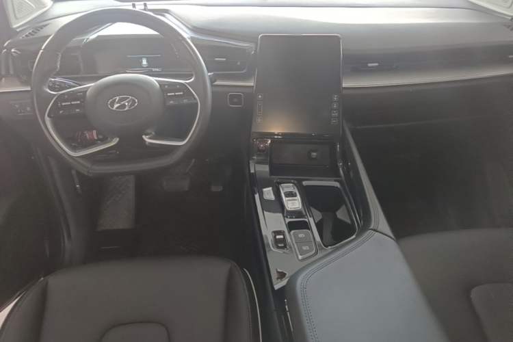 Used Hyundai Custo 2022 270TGDi Smart Luxury Flagship Edition TOP Center Console