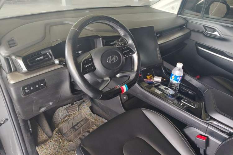 Used Hyundai Custo 2022 270TGDi Smart Luxury Flagship Edition TOP Center Console