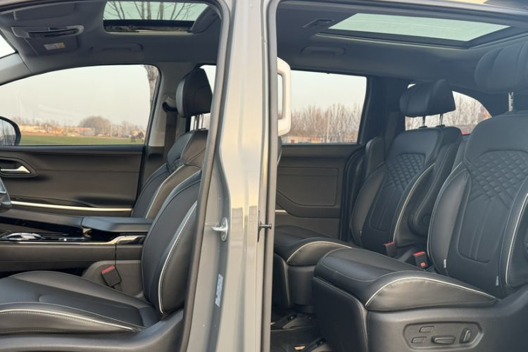 Used Hyundai Custo 2022 270TGDi Smart Luxury Flagship Edition TOP Headliner
